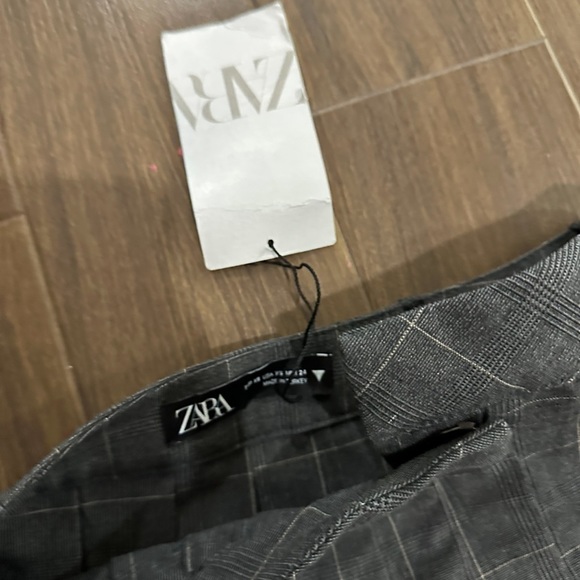 Zara symmetrical waist pleated mini skirt - Picture 4 of 5